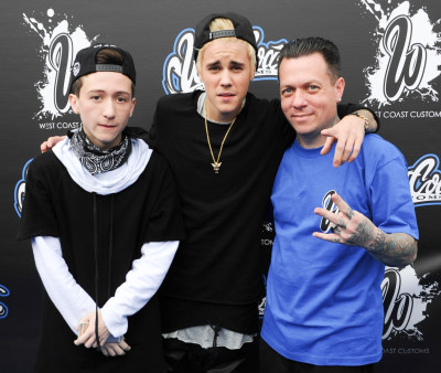 07.12 | Grande inauguração da sede da West Coast Customs em Burbank, Califórnia.