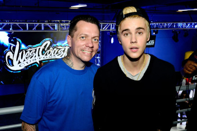 07.12 | Grande inauguração da sede da West Coast Customs em Burbank, Califórnia.