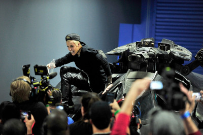 07.12 | Grande inauguração da sede da West Coast Customs em Burbank, Califórnia.