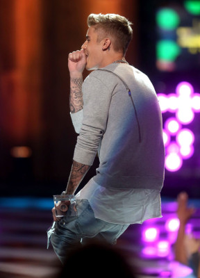 27.07 | Young Hollywood Awards, apresentado por Samsung Galaxy.