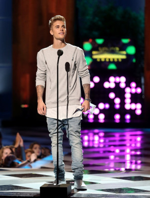 27.07 | Young Hollywood Awards, apresentado por Samsung Galaxy.