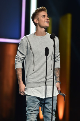 27.07 | Young Hollywood Awards, apresentado por Samsung Galaxy.
