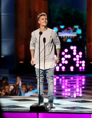 27.07 | Young Hollywood Awards, apresentado por Samsung Galaxy.