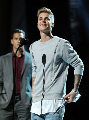 27.07 | Young Hollywood Awards, apresentado por Samsung Galaxy.