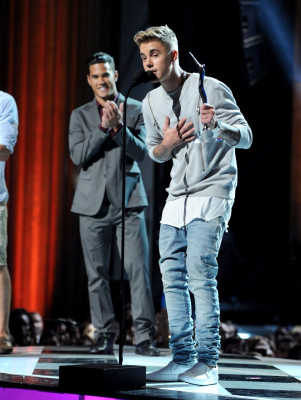 27.07 | Young Hollywood Awards, apresentado por Samsung Galaxy.