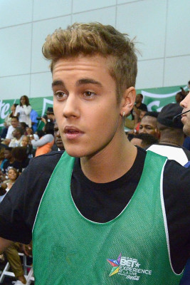 28.06 | BET Experience no L.A. LIVE — Jogo de Basquete das Celebridades da Sprite.