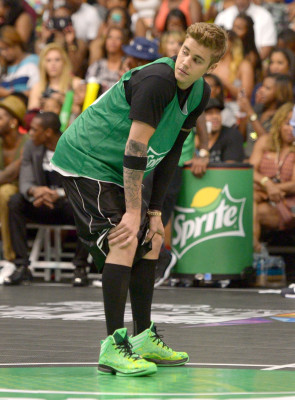 28.06 | BET Experience no L.A. LIVE — Jogo de Basquete das Celebridades da Sprite.