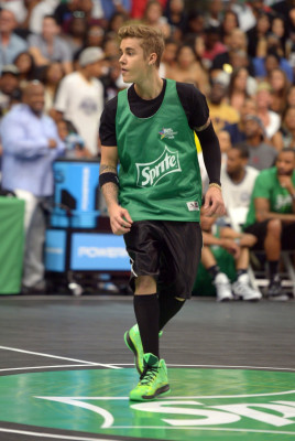 28.06 | BET Experience no L.A. LIVE — Jogo de Basquete das Celebridades da Sprite.