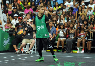 28.06 | BET Experience no L.A. LIVE — Jogo de Basquete das Celebridades da Sprite.