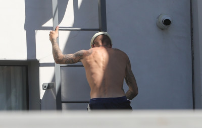 24.03 |  Com amigos em um rooftop de Los Angeles.