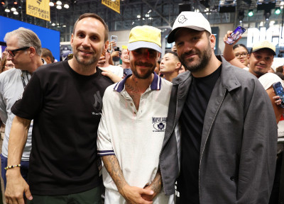 18.07 | Com amigos no 3º dia do Fanatics Fest, em Nova York.