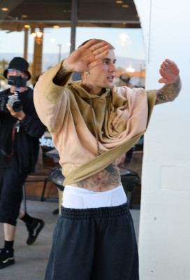 09.04 | Tomando café com amigos em Palm Springs.