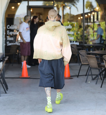 09.04 | Tomando café com amigos em Palm Springs.