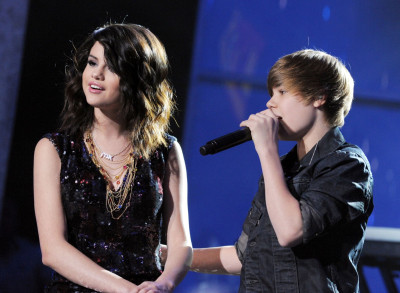 31.12 | A Festa de Ano Novo de Dick Clark com Ryan Seacrest