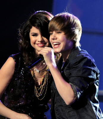 31.12 | A Festa de Ano Novo de Dick Clark com Ryan Seacrest