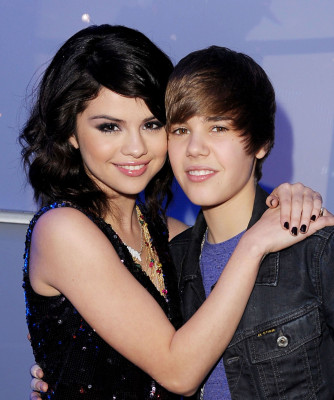 31.12 | A Festa de Ano Novo de Dick Clark com Ryan Seacrest
