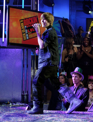 31.12 | A Festa de Ano Novo de Dick Clark com Ryan Seacrest