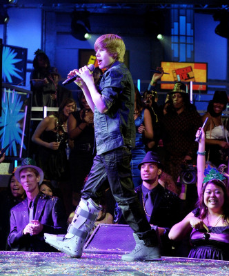 31.12 | A Festa de Ano Novo de Dick Clark com Ryan Seacrest