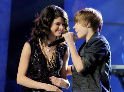 31.12 | A Festa de Ano Novo de Dick Clark com Ryan Seacrest
