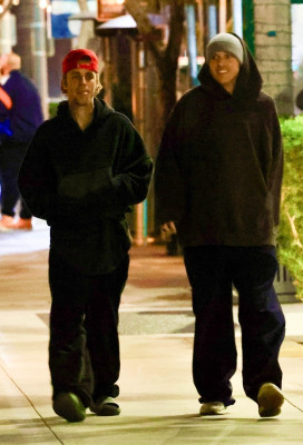 06.01 | Curtindo a noite com amigos no Wally’s em Los Angeles