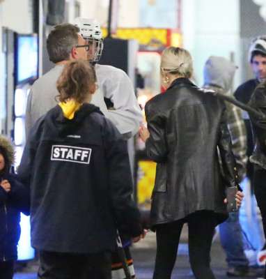 18.12 | No Los Angeles Kings Valley Ice Center em Panorama City, CA.