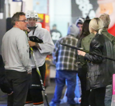 18.12 | No Los Angeles Kings Valley Ice Center em Panorama City, CA.