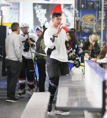 18.12 | No Los Angeles Kings Valley Ice Center em Panorama City, CA.