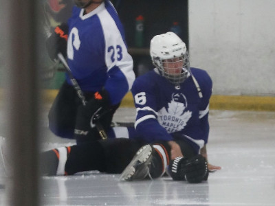 17.12 | Justin Bieber no Los Angeles Kings Valley Ice Center em Panorama City, Califórnia