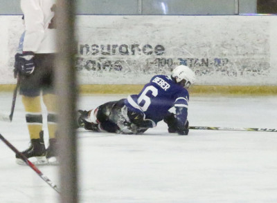 17.12 | Justin Bieber no Los Angeles Kings Valley Ice Center em Panorama City, Califórnia