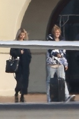 16.12 | No aeroporto em Van Nuys, Califórnia