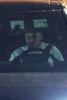 27.08 | Justin e Hailey Bieber deixando o restaurante Matsuhisa em Beverly Hills, Califórnia.