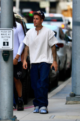 10.09 | Tomando um sorvete por Beverly Hills, CA.