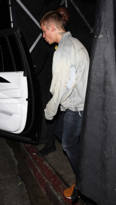 26.01 | Deixando um restaurante em West Hollywood, CA