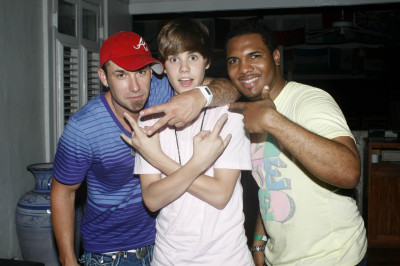 19.08 | Justin Bieber conhecendo fãs em Barbados