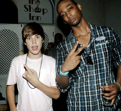 19.08 | Justin Bieber conhecendo fãs em Barbados