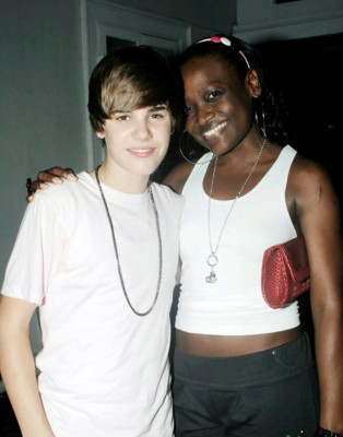 19.08 | Justin Bieber conhecendo fãs em Barbados