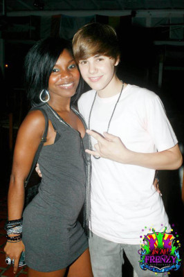 19.08 | Justin Bieber conhecendo fãs em Barbados