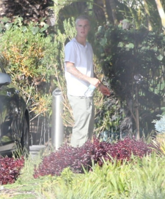 03.07 | Justin Bieber atende fãs em Perth, na Austrália