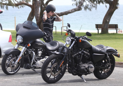 03.08 | Justin Bieber é fotografado em Perth, na Austrália