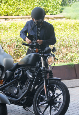 03.08 | Justin Bieber é fotografado em Perth, na Austrália