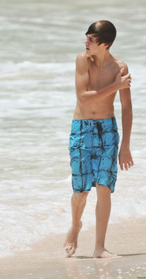 19.08 | Justin Bieber e seu pai em Barbados