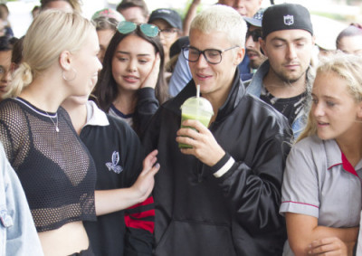 17.03 | Justin Bieber é fotografado em Sydney, na Austrália