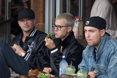 17.03 | Justin Bieber é fotografado em Sydney, na Austrália