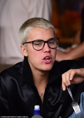 17.03 | Justin Bieber é fotografado em Sydney, na Austrália