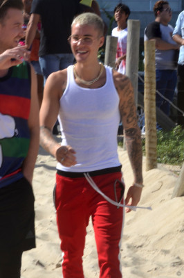 29.03 | Justin Bieber na praia de Ipanema, Rio de Janeiro