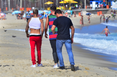 29.03 | Justin Bieber na praia de Ipanema, Rio de Janeiro