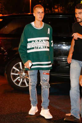 30.03 | Justin Bieber é fotografado no Rio de Janeiro, Brasil