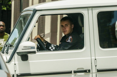 27.04 | Justin Bieber deixando estúdio em Hollywood, na Califórnia