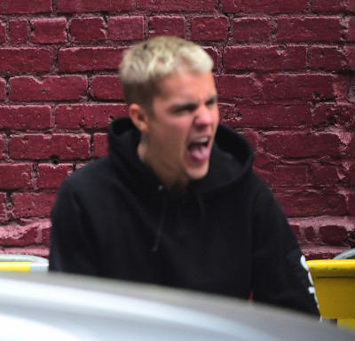 30.04 | Justin Bieber na igreja Hillsong em Nova Iorque