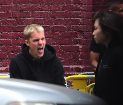 30.04 | Justin Bieber na igreja Hillsong em Nova Iorque